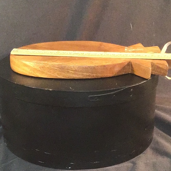 Waimea Valley Pineapple cutting board - Picture 11 of 12